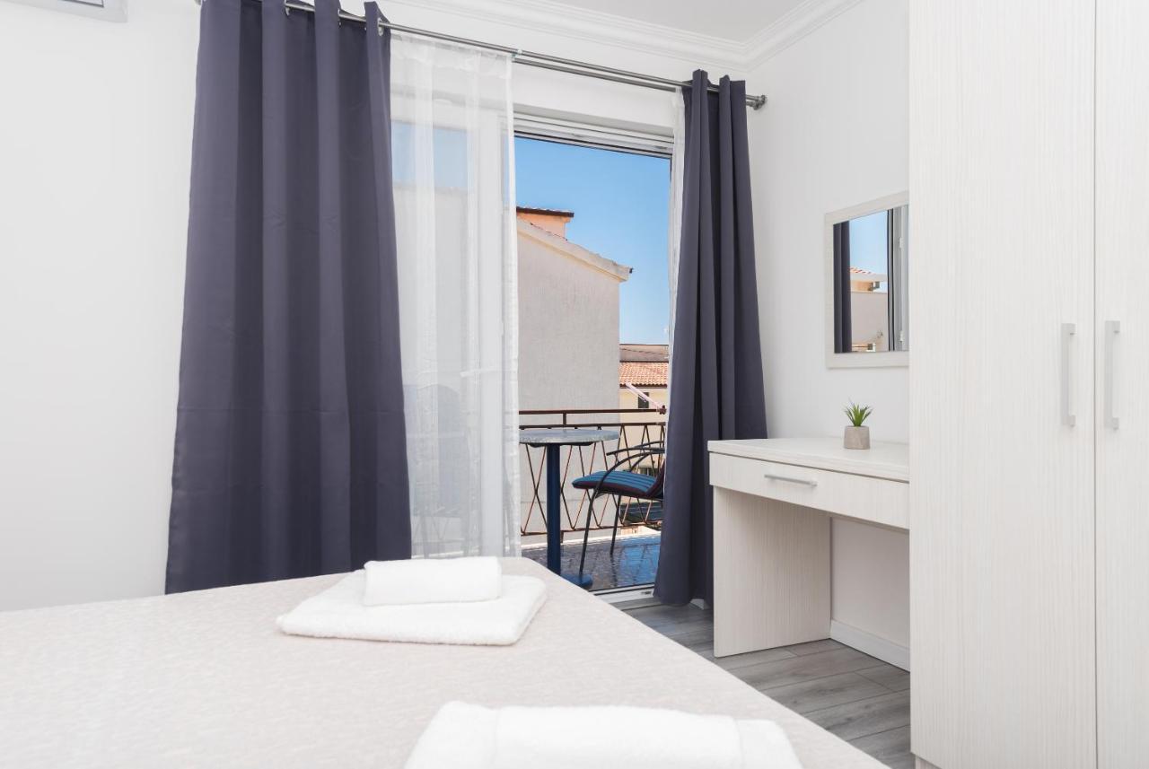 Apartments Petrusic Makarska Eksteriør billede
