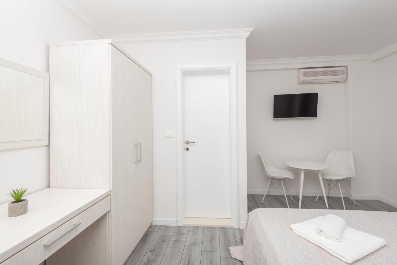 Apartments Petrusic Makarska Eksteriør billede